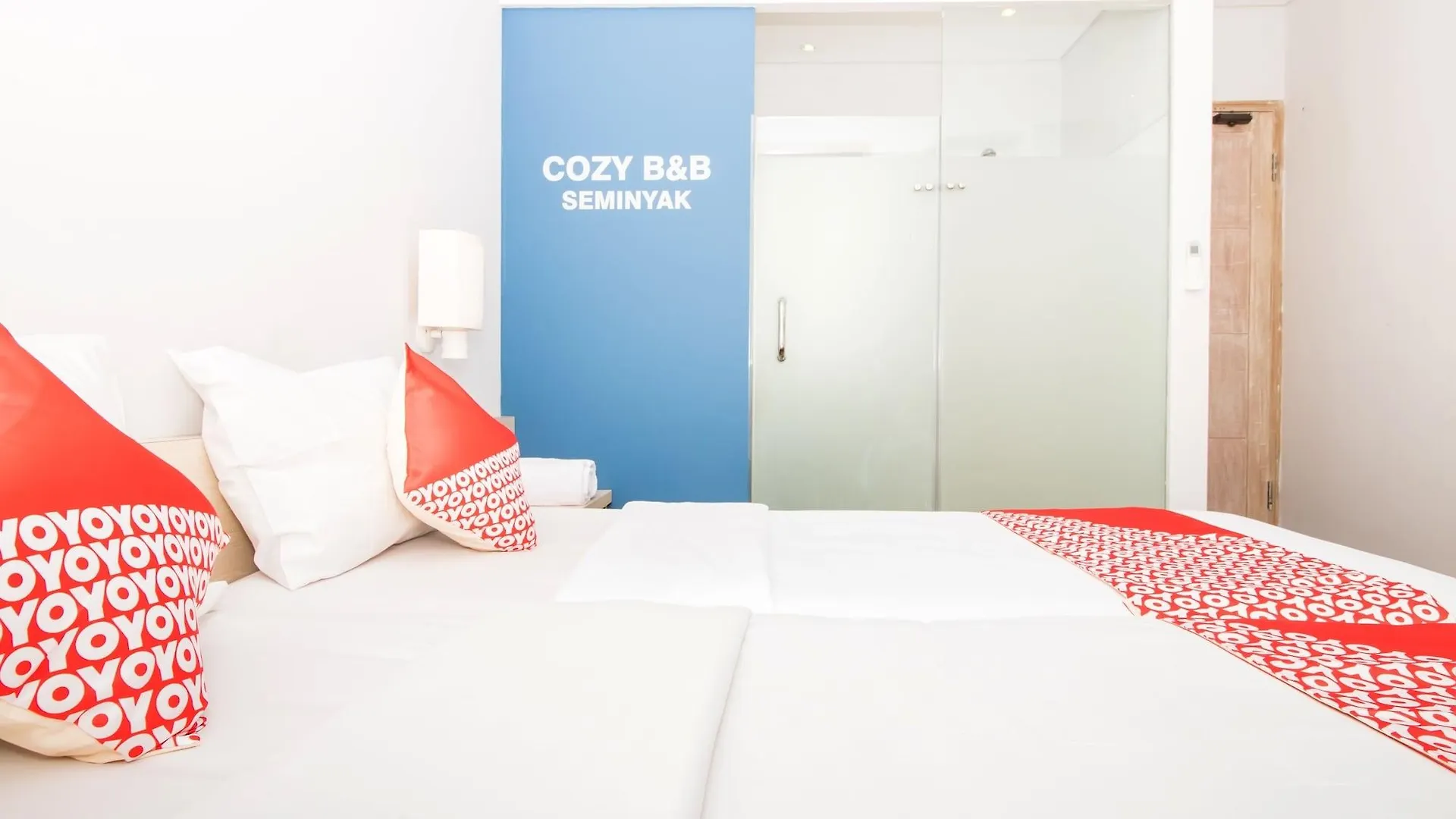 Oyo 2854 Cozy B&B Seminyak Hotel