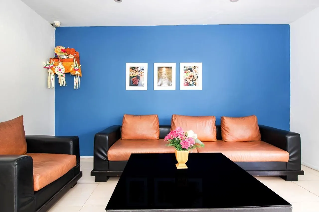 Oyo 2854 Cozy B&B Seminyak Hotel
